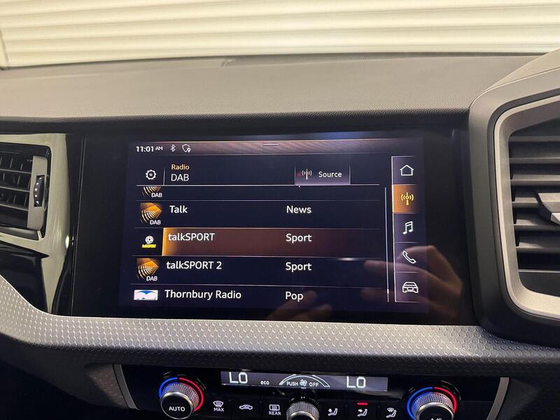 Audi A1 1.0 TFSI 30 Citycarver 5dr Petrol S Tronic Euro 6 (s/s) (116 ps) - U119261