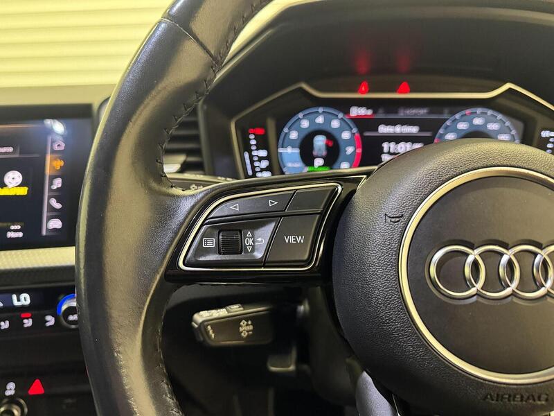 Audi A1 1.0 TFSI 30 Citycarver 5dr Petrol S Tronic Euro 6 (s/s) (116 ps) - U119261
