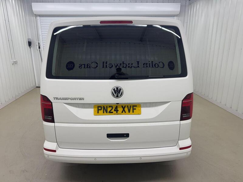 Volkswagen Transporter 2.0 TDI T28 Highline Panel Van 5dr Diesel Manual FWD SWB Euro 6 (s/s) (110 ps) - U119268