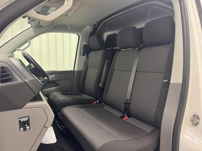 Volkswagen Transporter 2.0 TDI T28 Highline Panel Van 5dr Diesel Manual FWD SWB Euro 6 (s/s) (110 ps) - U119268