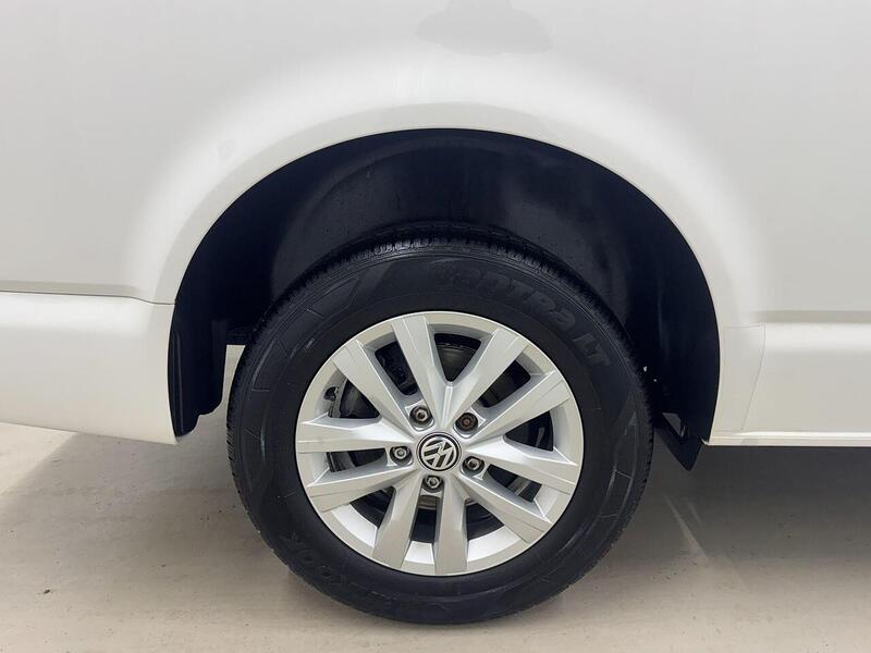 Volkswagen Transporter 2.0 TDI T28 Highline Panel Van 5dr Diesel Manual FWD SWB Euro 6 (s/s) (110 ps) - U119268