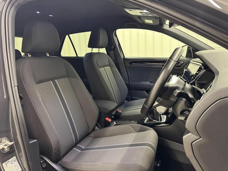 Volkswagen T-Roc 1.5 TSI EVO Black Edition SUV 5dr Petrol Manual Euro 6 (s/s) (150 ps) - U119271
