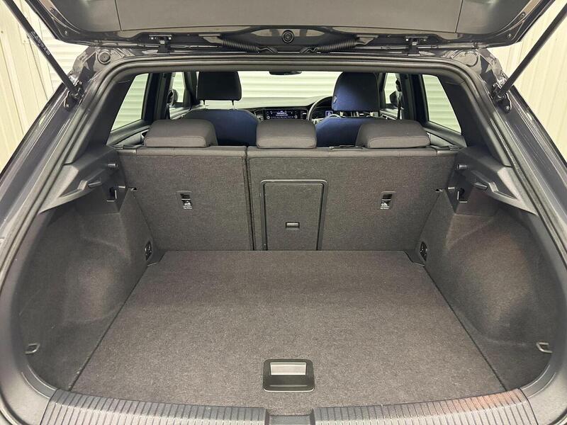 Volkswagen T-Roc 1.5 TSI EVO Black Edition SUV 5dr Petrol Manual Euro 6 (s/s) (150 ps) - U119271