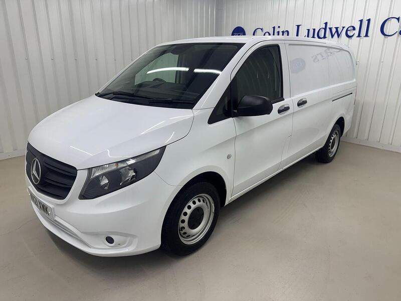 Mercedes-Benz Vito 2.0 114 CDI Progressive Panel Van 5dr Diesel G-Tronic RWD L2 Euro 6 (s/s) (LWB) (136 ps) - U119273