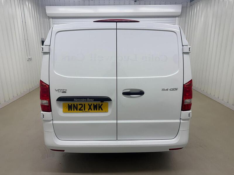 Mercedes-Benz Vito 2.0 114 CDI Progressive Panel Van 5dr Diesel G-Tronic RWD L2 Euro 6 (s/s) (LWB) (136 ps) - U119273