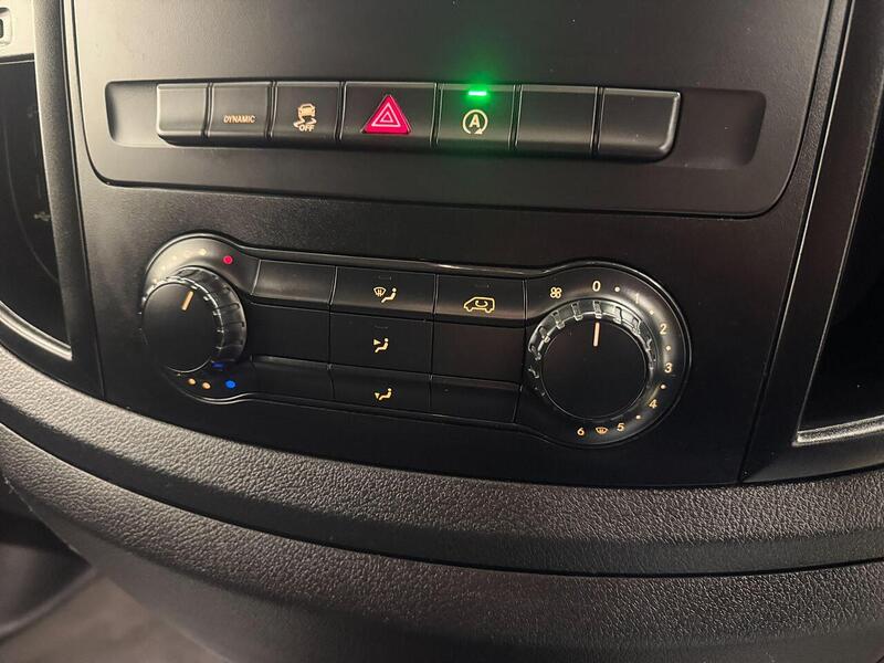 Mercedes-Benz Vito 2.0 114 CDI Progressive Panel Van 5dr Diesel G-Tronic RWD L2 Euro 6 (s/s) (LWB) (136 ps) - U119273