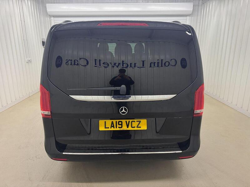 Mercedes-Benz V Class 2.2 V220d Sport MPV 5dr Diesel G-Tronic+ Euro 6 (s/s) 8 Seat LWB (163 ps) - U119274