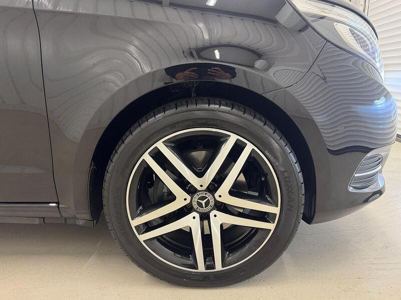 Mercedes-Benz V Class 2.2 V220d Sport MPV 5dr Diesel G-Tronic+ Euro 6 (s/s) 8 Seat LWB (163 ps) - U119274