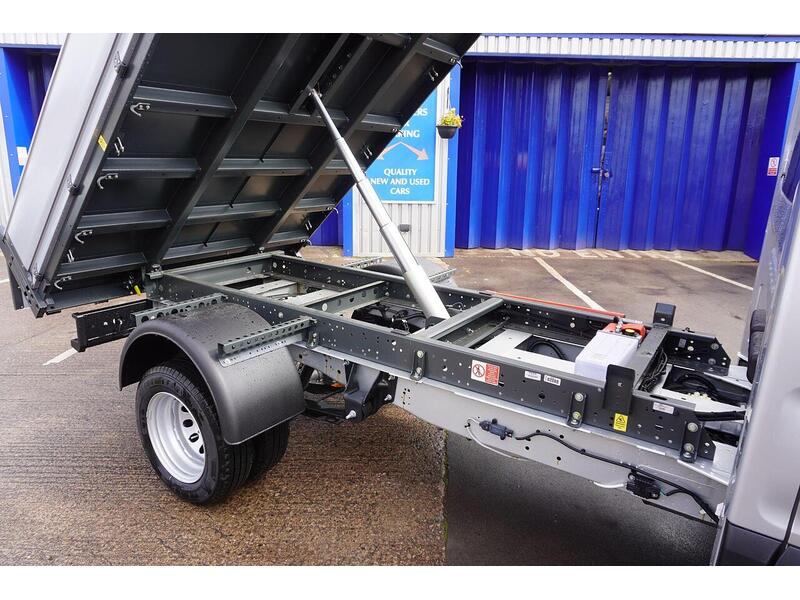 Ford Transit Transit 2.0 350 EcoBlue Leader Tipper 2dr Diesel Manual RWD L2 Euro 6 (s/s) (1-Way, 1-Stop) (165 ps) - U119275