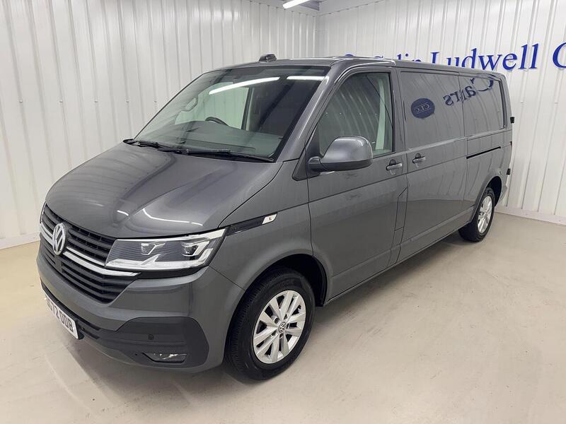 Volkswagen Transporter 2.0 TDI T30 Highline Panel Van 5dr Diesel DSG FWD LWB Euro 6 (s/s) (150 ps) - U119277