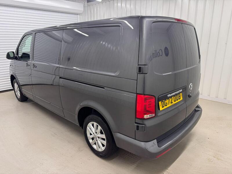 Volkswagen Transporter 2.0 TDI T30 Highline Panel Van 5dr Diesel DSG FWD LWB Euro 6 (s/s) (150 ps) - U119277