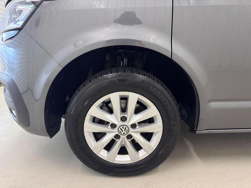 Volkswagen Transporter 2.0 TDI T30 Highline Panel Van 5dr Diesel DSG FWD LWB Euro 6 (s/s) (150 ps) - U119277