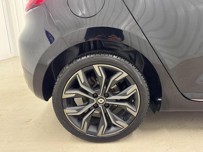 Renault Clio 1.0 TCe Lutecia Euro 6 (s/s) 5dr - U119279