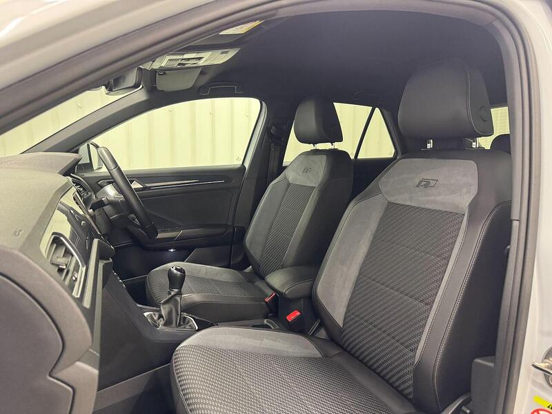 Volkswagen T-Roc 1.5 TSI GPF EVO R-Line SUV 5dr Petrol Manual Euro 6 (s/s) (150 ps) - U119282