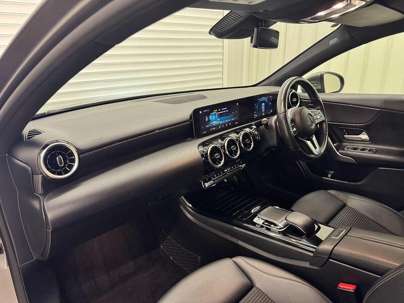 Mercedes-Benz A Class 1.3 A180 Sport (Executive) Hatchback 5dr Petrol 7G-DCT Euro 6 (s/s) (136 ps) - U119284