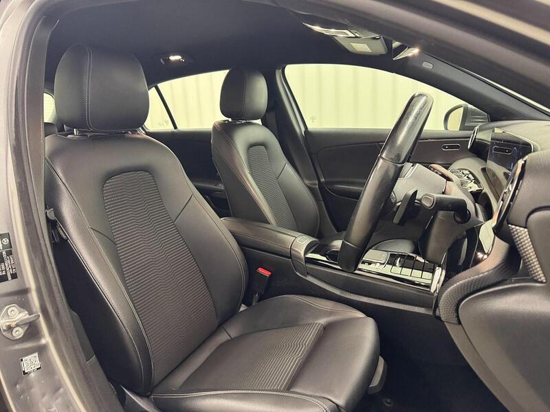 Mercedes-Benz A Class 1.3 A180 Sport (Executive) Hatchback 5dr Petrol 7G-DCT Euro 6 (s/s) (136 ps) - U119284