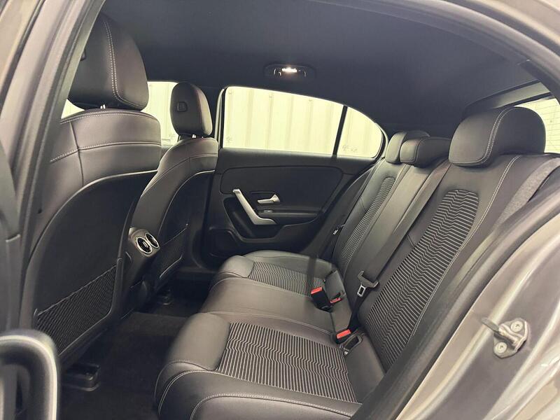 Mercedes-Benz A Class 1.3 A180 Sport (Executive) Hatchback 5dr Petrol 7G-DCT Euro 6 (s/s) (136 ps) - U119284