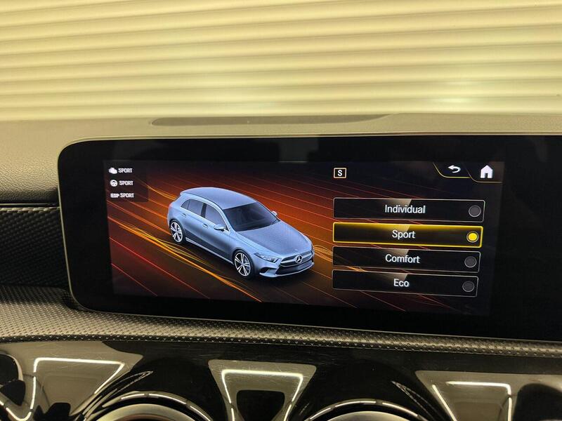 Mercedes-Benz A Class 1.3 A180 Sport (Executive) Hatchback 5dr Petrol 7G-DCT Euro 6 (s/s) (136 ps) - U119284