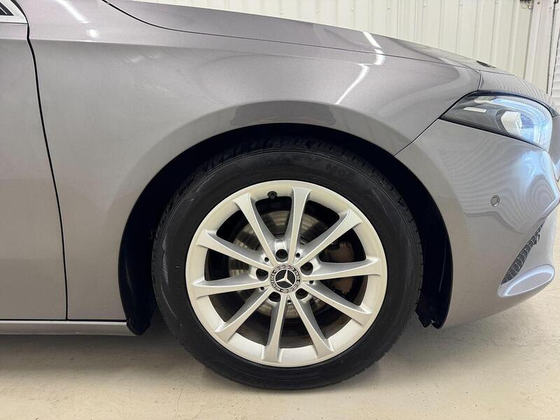 Mercedes-Benz A Class 1.3 A180 Sport (Executive) Hatchback 5dr Petrol 7G-DCT Euro 6 (s/s) (136 ps) - U119284