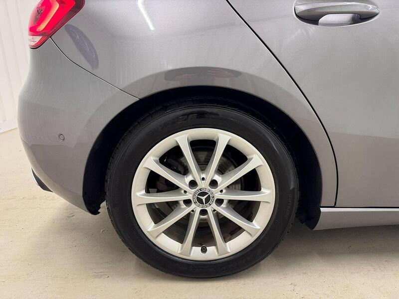 Mercedes-Benz A Class 1.3 A180 Sport (Executive) Hatchback 5dr Petrol 7G-DCT Euro 6 (s/s) (136 ps) - U119284