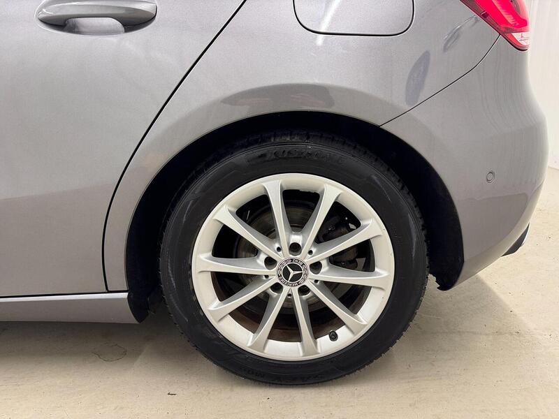 Mercedes-Benz A Class 1.3 A180 Sport (Executive) Hatchback 5dr Petrol 7G-DCT Euro 6 (s/s) (136 ps) - U119284