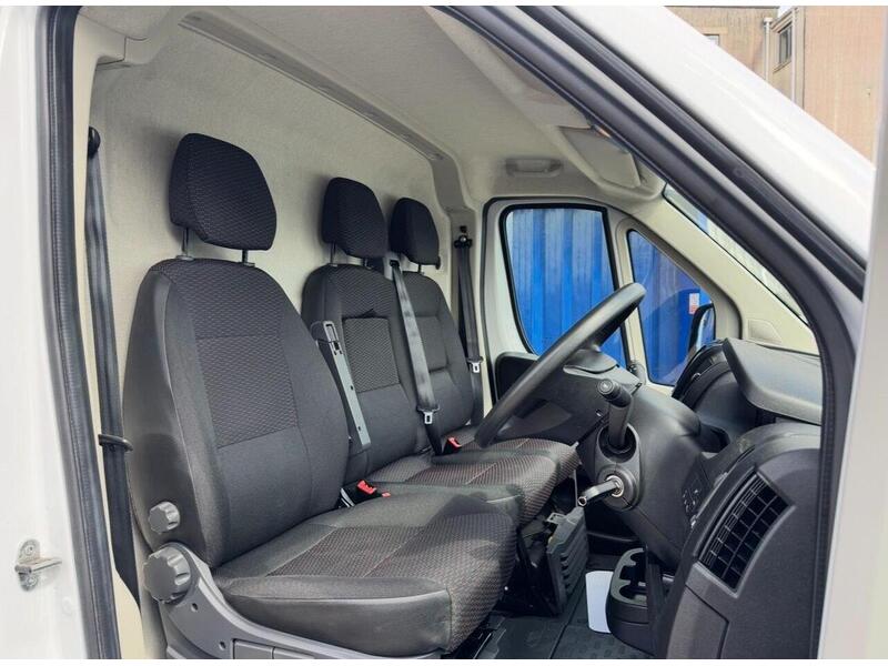 Vauxhall Movano 2.2 CDTi 3500 BiTurbo HDT Prime FWD L4 H2 Euro 6 (s/s) 5dr - U119288
