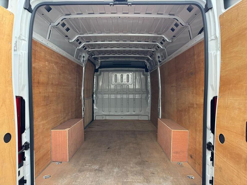 Vauxhall Movano 2.2 CDTi 3500 BiTurbo HDT Prime FWD L4 H2 Euro 6 (s/s) 5dr - U119288