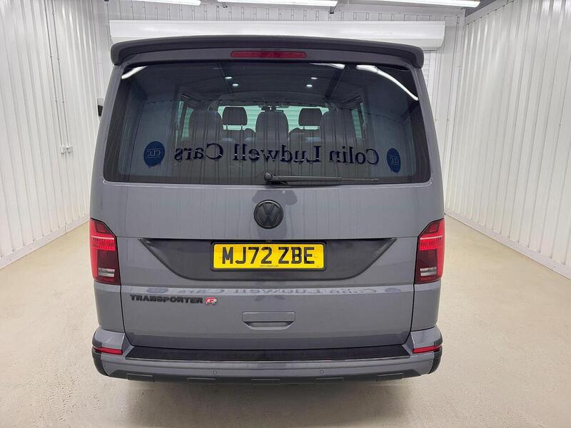Volkswagen Transporter 2.0 BiTDI T32 Highline Kombi Double Cab 5dr Diesel DSG FWD SWB Euro 6 (s/s) (204 ps) - U119291