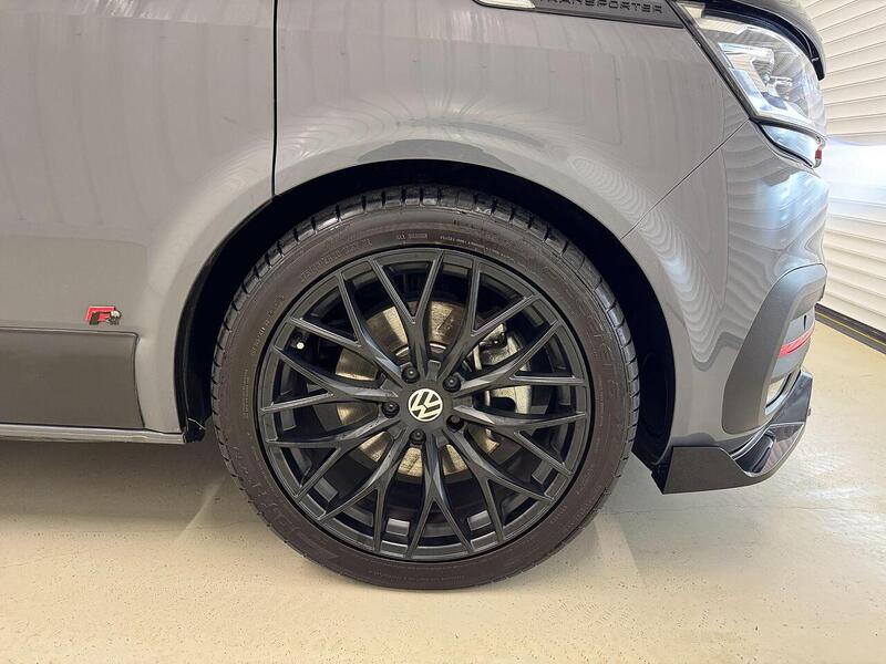 Volkswagen Transporter 2.0 BiTDI T32 Highline Kombi Double Cab 5dr Diesel DSG FWD SWB Euro 6 (s/s) (204 ps) - U119291