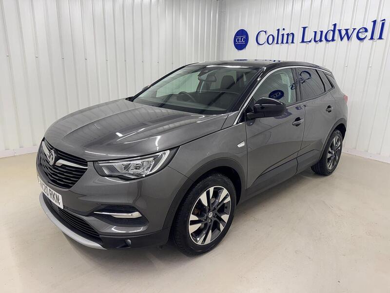 Vauxhall Grandland X 1.2 Turbo SRi Nav Euro 6 (s/s) 5dr - U119300