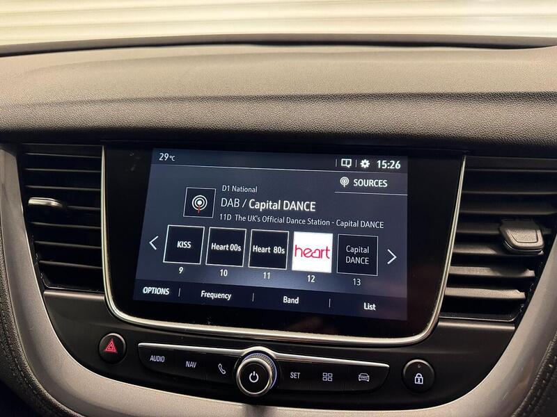 Vauxhall Grandland X 1.2 Turbo SRi Nav Euro 6 (s/s) 5dr - U119300