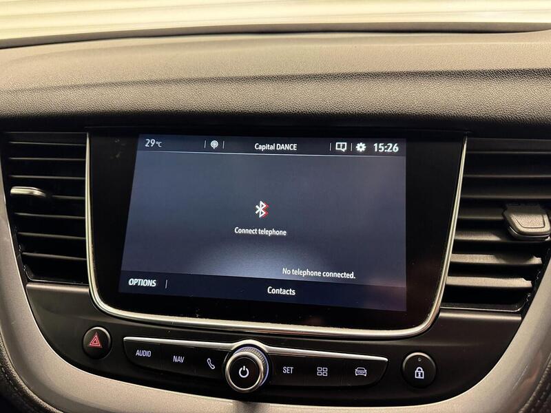 Vauxhall Grandland X 1.2 Turbo SRi Nav Euro 6 (s/s) 5dr - U119300