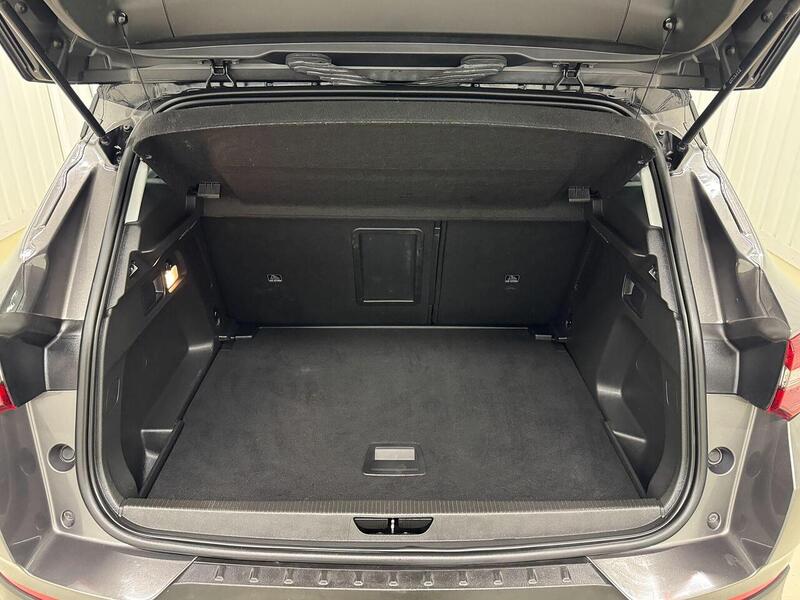Vauxhall Grandland X 1.2 Turbo SRi Nav Euro 6 (s/s) 5dr - U119300