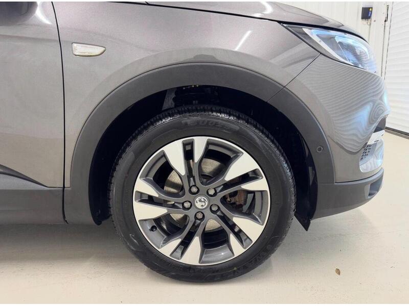 Vauxhall Grandland X 1.2 Turbo SRi Nav Euro 6 (s/s) 5dr - U119300