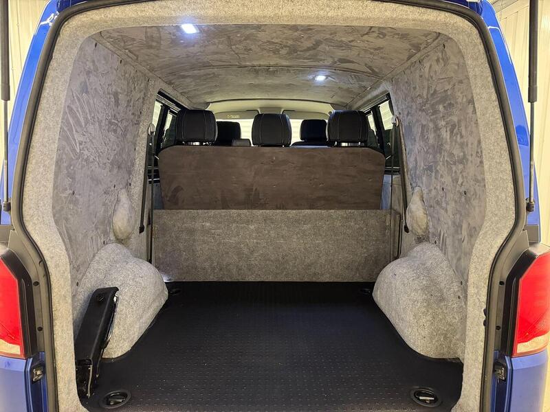 Volkswagen Transporter 2.0 TDI T30 Highline Kombi Double Cab 5dr Diesel Manual FWD SWB Euro 6 (s/s) (150 ps) - U119304