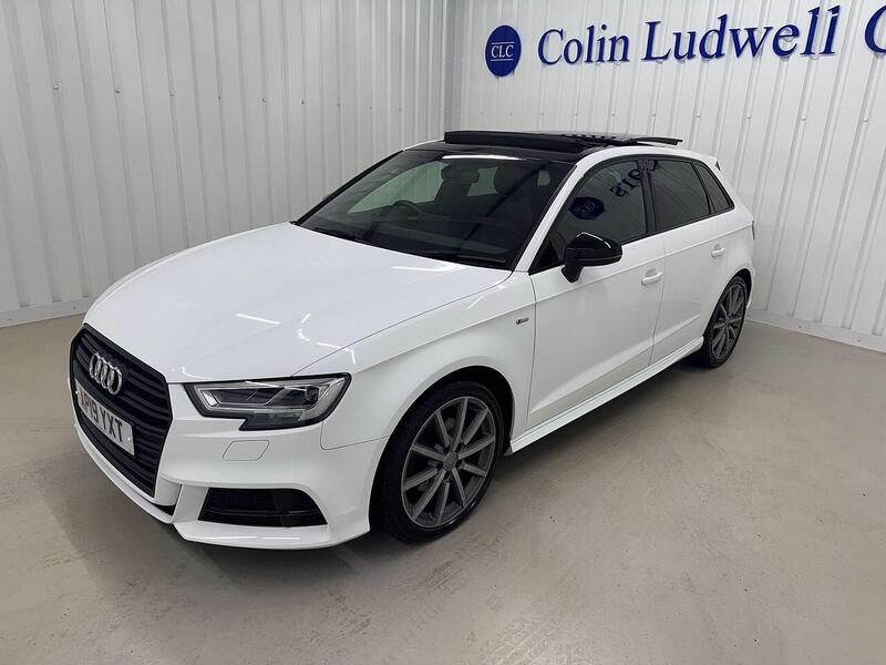 Audi A3 1.5 TFSI CoD 35 Black Edition Sportback S Tronic Euro 6 (s/s) 5dr - U119307