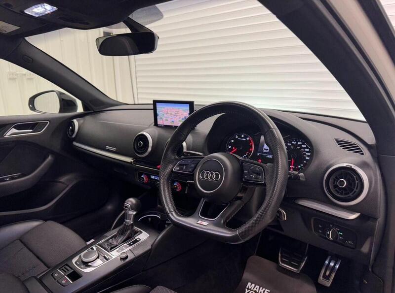 Audi A3 1.5 TFSI CoD 35 Black Edition Sportback S Tronic Euro 6 (s/s) 5dr - U119307