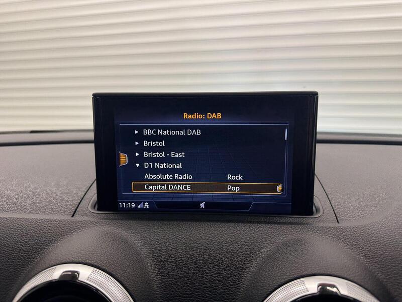 Audi A3 1.5 TFSI CoD 35 Black Edition Sportback S Tronic Euro 6 (s/s) 5dr - U119307