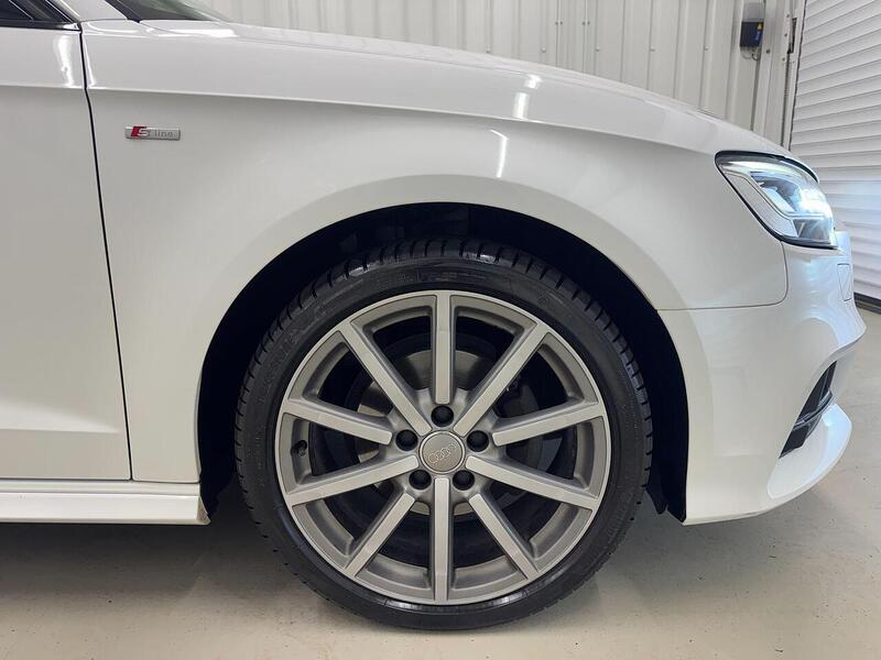 Audi A3 1.5 TFSI CoD 35 Black Edition Sportback S Tronic Euro 6 (s/s) 5dr - U119307