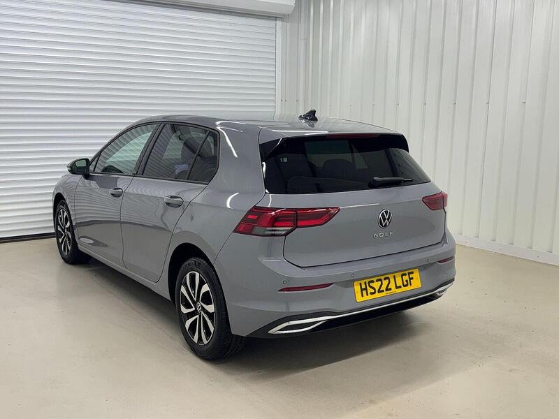 Volkswagen Golf 1.5 TSI Active Hatchback 5dr Petrol Manual Euro 6 (s/s) (130 ps) - U119309