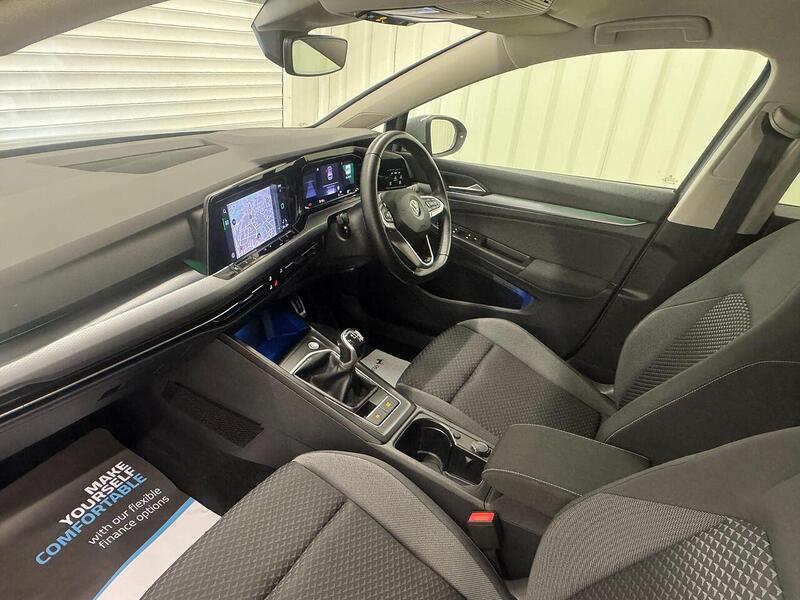 Volkswagen Golf 1.5 TSI Active Hatchback 5dr Petrol Manual Euro 6 (s/s) (130 ps) - U119309
