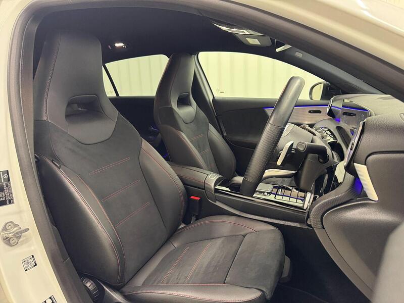 Mercedes-Benz A Class 1.3 A180 AMG Line (Executive) Hatchback 5dr Petrol 7G-DCT Euro 6 (s/s) (136 ps) - U119314