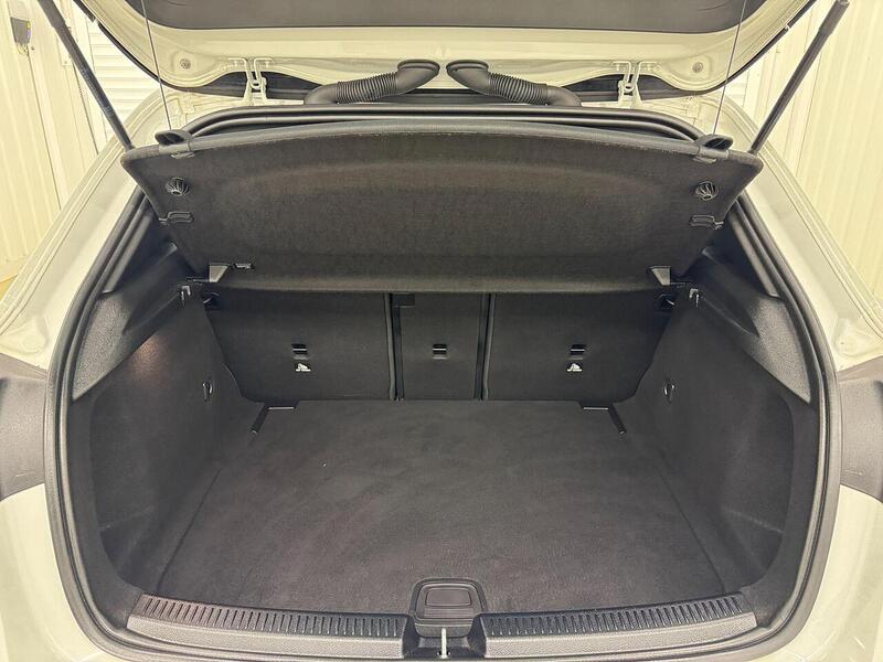 Mercedes-Benz A Class 1.3 A180 AMG Line (Executive) Hatchback 5dr Petrol 7G-DCT Euro 6 (s/s) (136 ps) - U119314