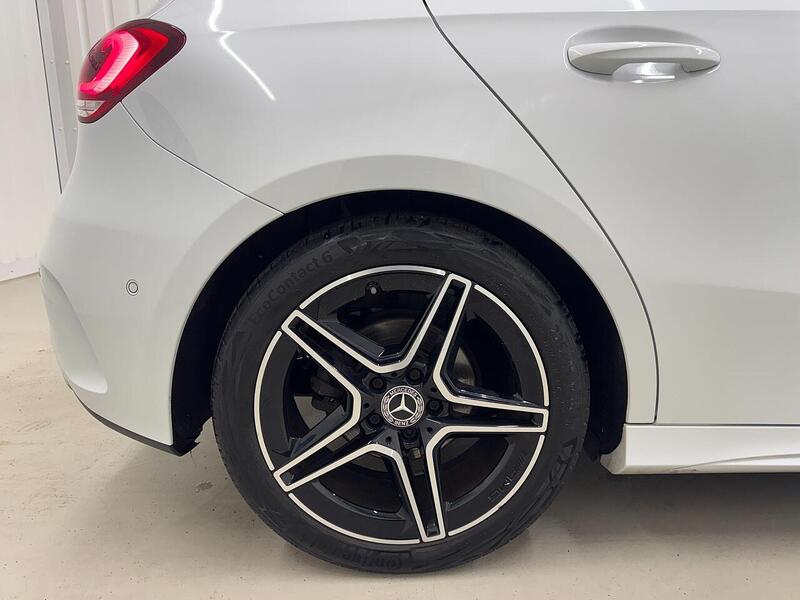 Mercedes-Benz A Class 1.3 A180 AMG Line (Executive) Hatchback 5dr Petrol 7G-DCT Euro 6 (s/s) (136 ps) - U119314