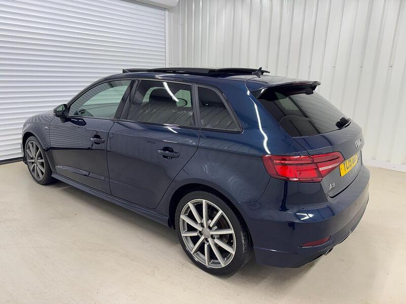 Audi A3 1.0 TFSI 30 Black Edition Sportback 5dr Petrol S Tronic Euro 6 (s/s) (116 ps) - U119315