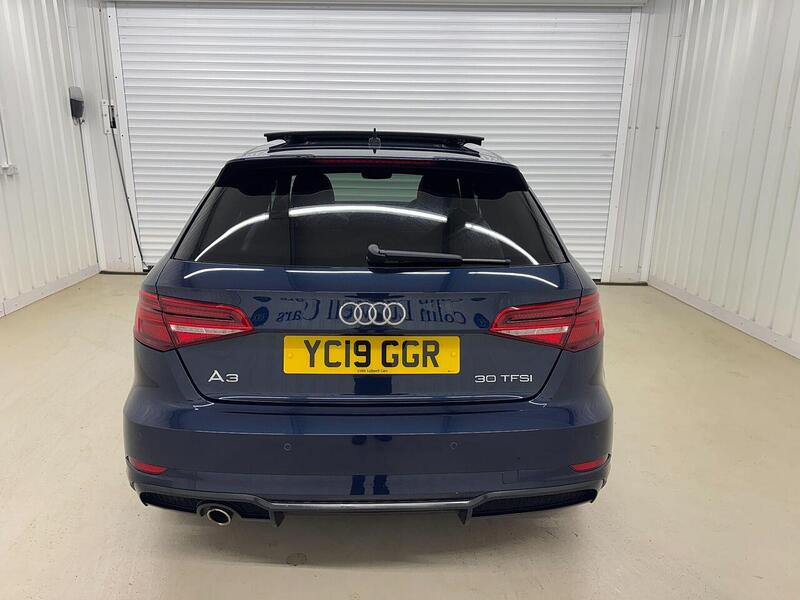 Audi A3 1.0 TFSI 30 Black Edition Sportback 5dr Petrol S Tronic Euro 6 (s/s) (116 ps) - U119315