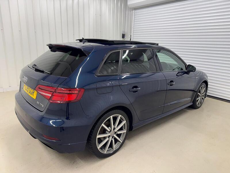 Audi A3 1.0 TFSI 30 Black Edition Sportback 5dr Petrol S Tronic Euro 6 (s/s) (116 ps) - U119315
