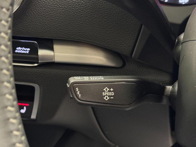 Audi A3 1.0 TFSI 30 Black Edition Sportback 5dr Petrol S Tronic Euro 6 (s/s) (116 ps) - U119315