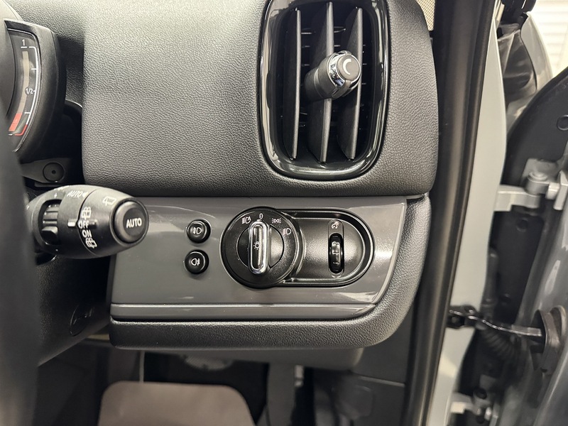 MINI Countryman 1.5 Cooper Auto Euro 6 (s/s) 5dr - U119319