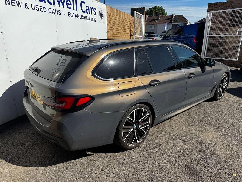 BMW 5 Series 2.0 520d MHT M Sport Touring Steptronic Euro 6 (s/s) 5dr - U119320